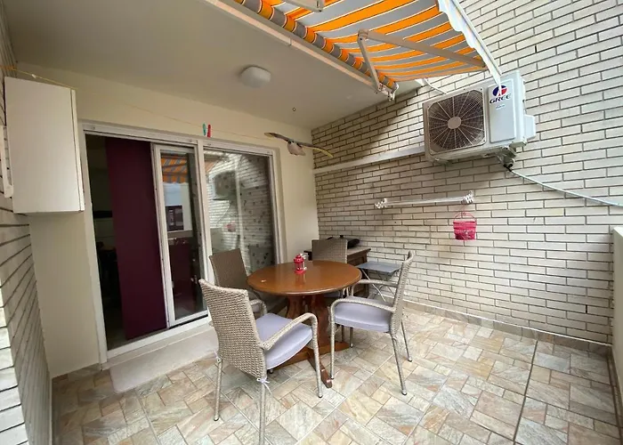 Priko Cetine 오미스